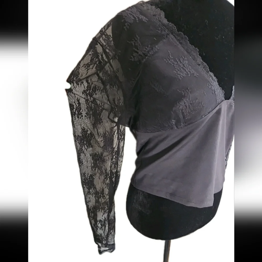 Free People Womens Black Cropped Long Sleeve Laced Of The Shoulder Top L